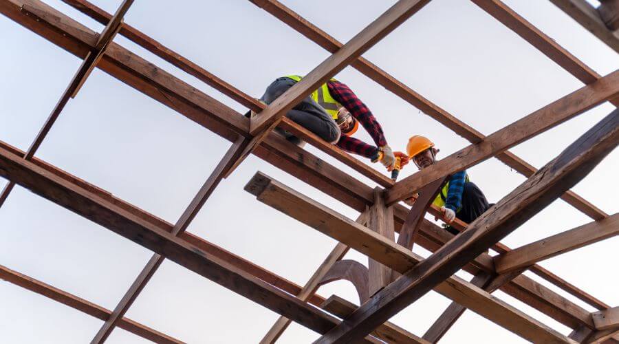 Professional gutter cleaning services in Swea City, IA